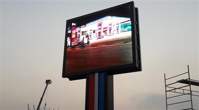 Irak Erbil Petrol İstasyonu Dış Mekan Led Ekran Projesi