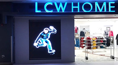 LCW Mağazacılık İç Mekan Led Ekran Projesi