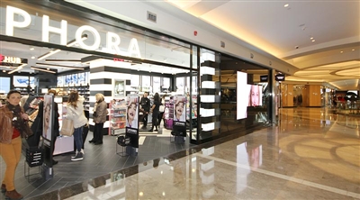 İstinye Park AVM Sephora İç Mekan Led Ekran Projesi