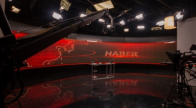 TV100 Broadcast Studio gebogener LED-Display